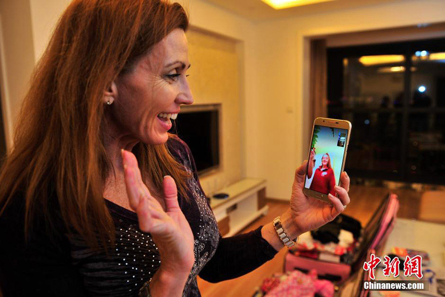 Conhe?a Jin, a primeira mulher Americana a se tornar piloto de avi?o na China