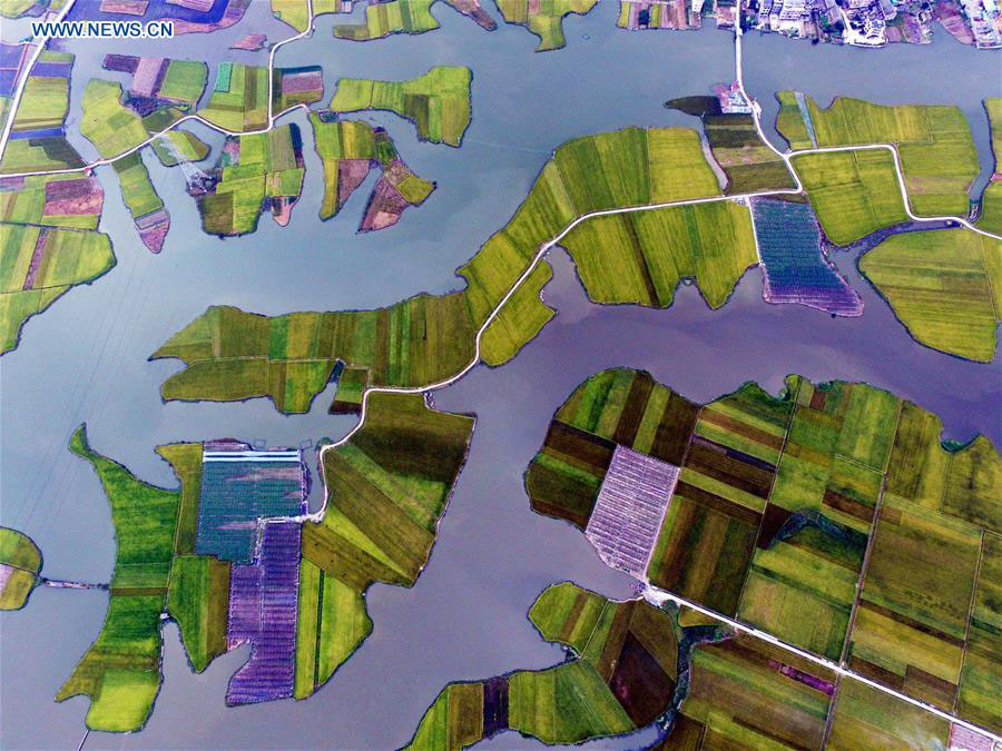 Planos panoramicos de cidades chinesas em 2015