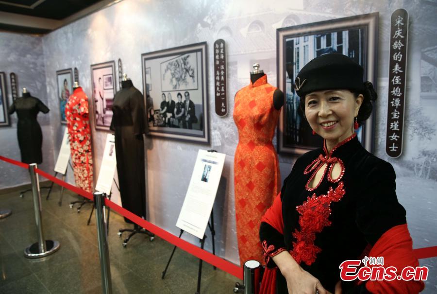 Xangai realiza exposi??o dedicada ao Qipao