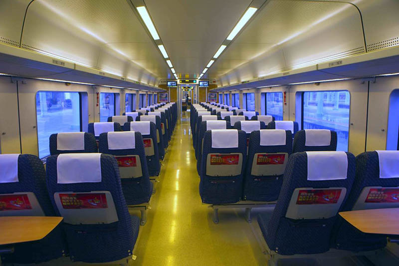 Ferrovia de alta velocidade come?a a funcionar em ilha do sul