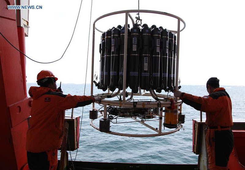 Expedi??o chinesa inicia investiga??o marítima na Antártida