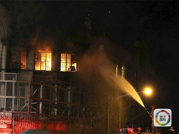 Comunidade internacional pede relaxamento das rela??es entre Riad e Teer?