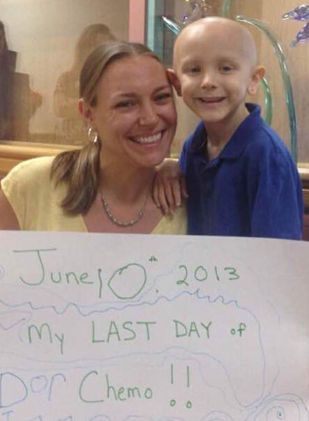 Internautas chineses satisfazem prontamente desejo de crian?a com cancro