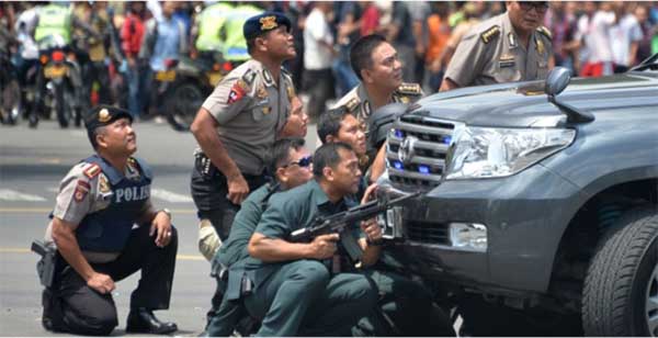 Explos?es em Jarcarta deixam seis mortos