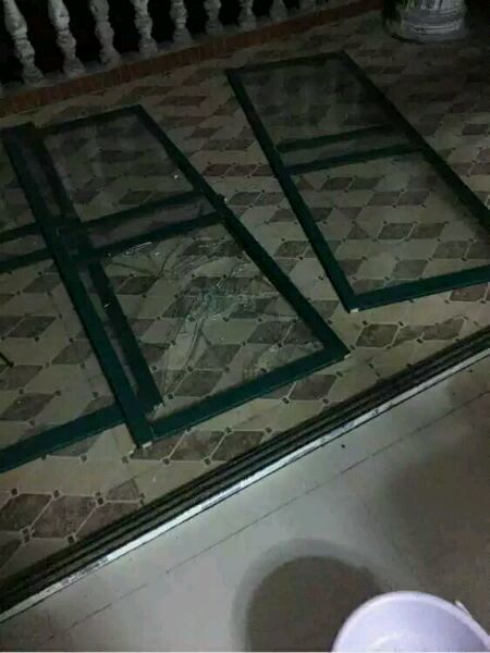 Explos?o em fábrica de fogos de artifício deixa quatro desaparecidos e quatro feridos