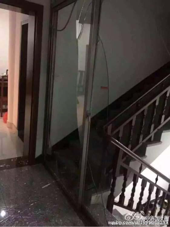 Explos?o em fábrica de fogos de artifício deixa quatro desaparecidos e quatro feridos