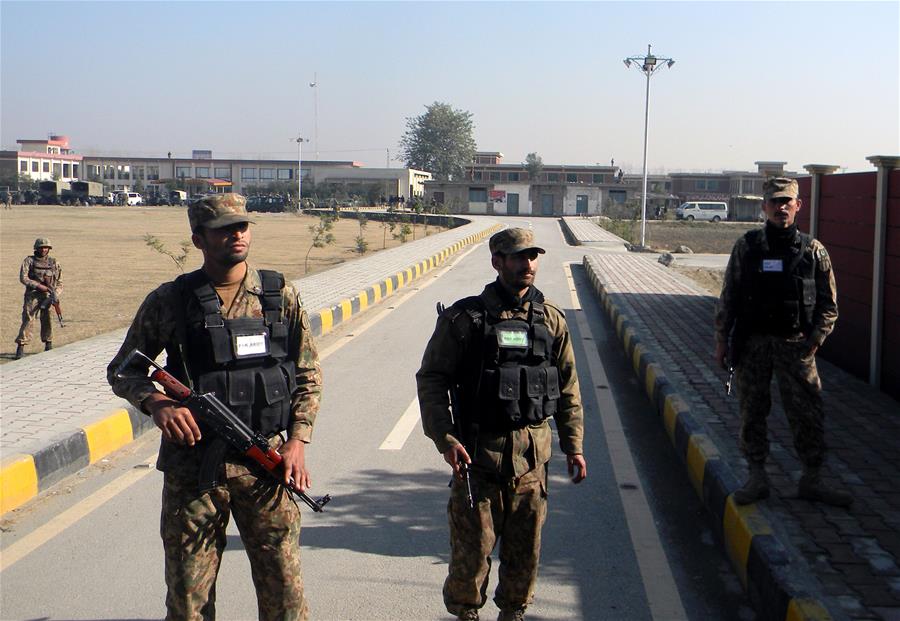 Ataque contra universidade do Paquist?o deixa pelo menos 21 mortes