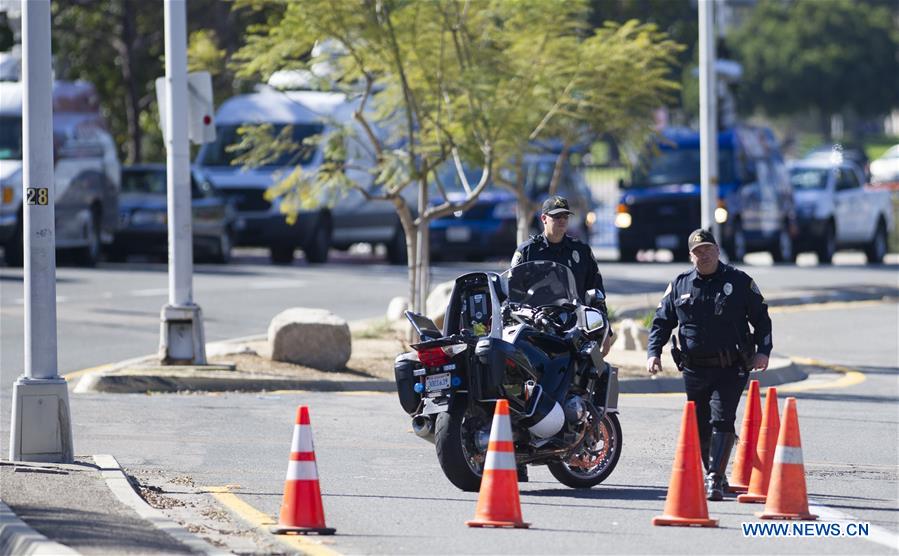 Centro Médico Naval de San Diego n?o possui sinais de tiroteio