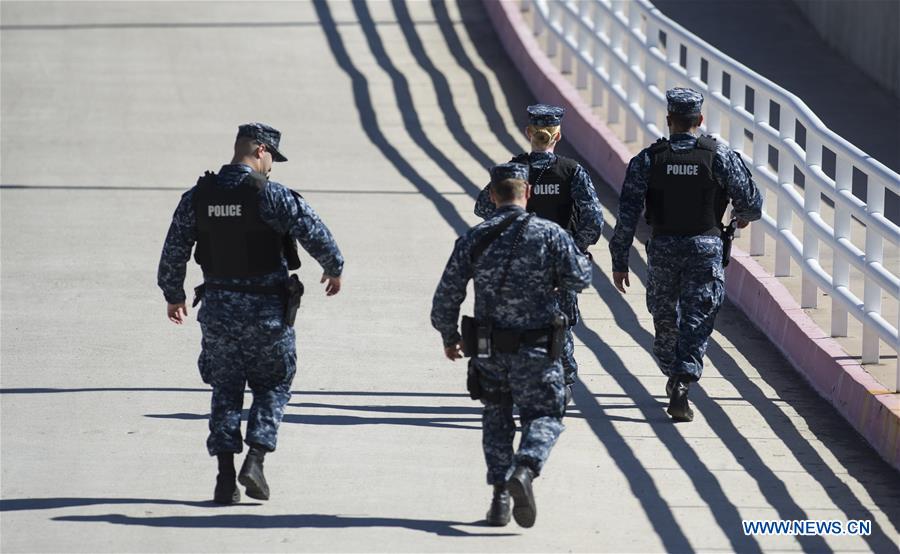 Centro Médico Naval de San Diego n?o possui sinais de tiroteio