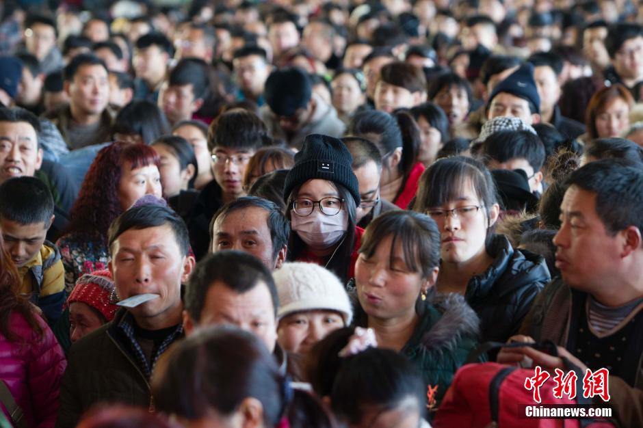 “Xiaonian” marcado pela grande desloca??o de pessoas