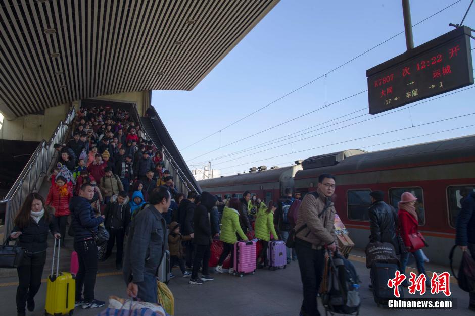 “Xiaonian” marcado pela grande desloca??o de pessoas