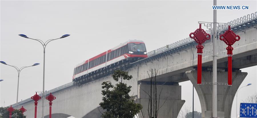 Primeira linha de levita??o magnética produzida na China entra em fase de testes