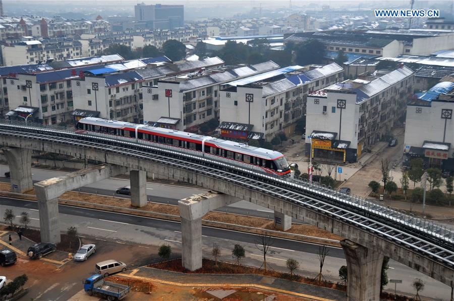 Primeira linha de levita??o magnética produzida na China entra em fase de testes