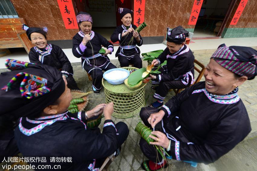 Chineses comemoram o Festival da Primavera