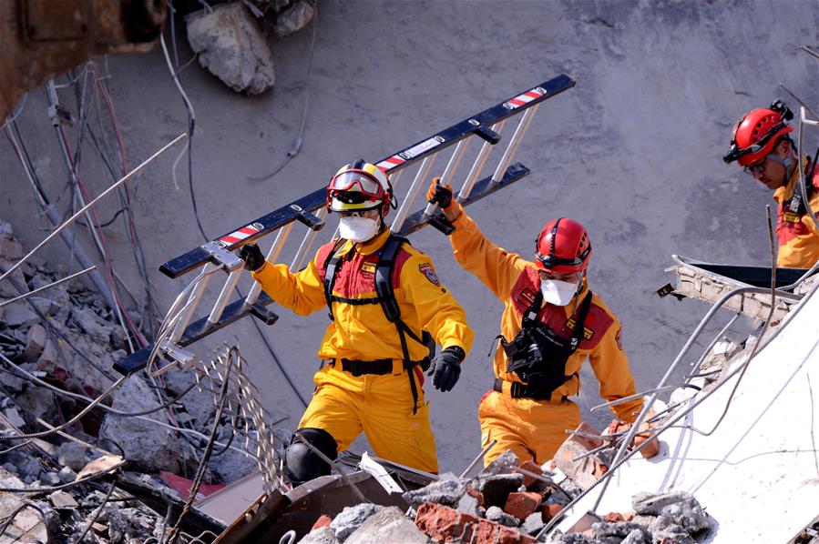 Sobe para 41 o número de mortes no terremoto em Taiwan