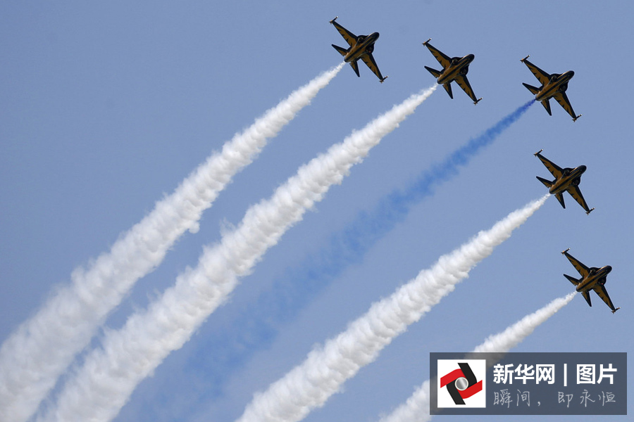 Singapura realiza exposi??o aérea internacional