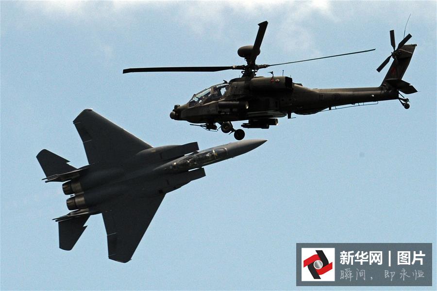 Singapura realiza exposi??o aérea internacional