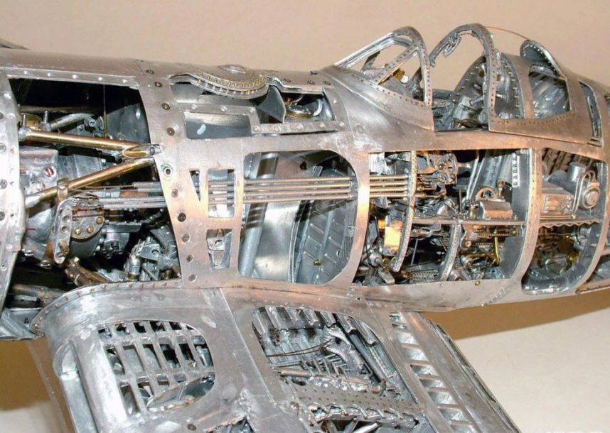 Dentista reformado constrói modelos fiéis de ca?as da Segunda Guerra Mundial em ponto pequeno