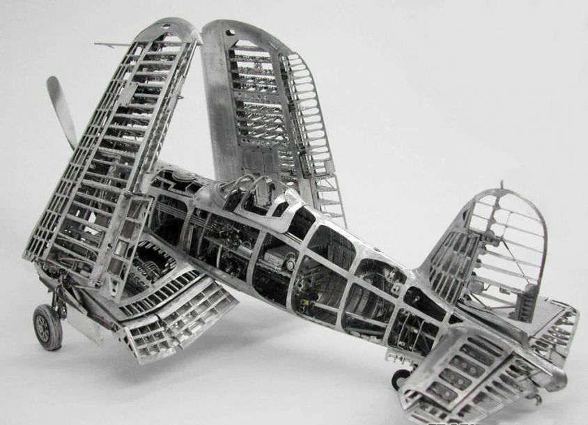 Dentista reformado constrói modelos fiéis de ca?as da Segunda Guerra Mundial em ponto pequeno