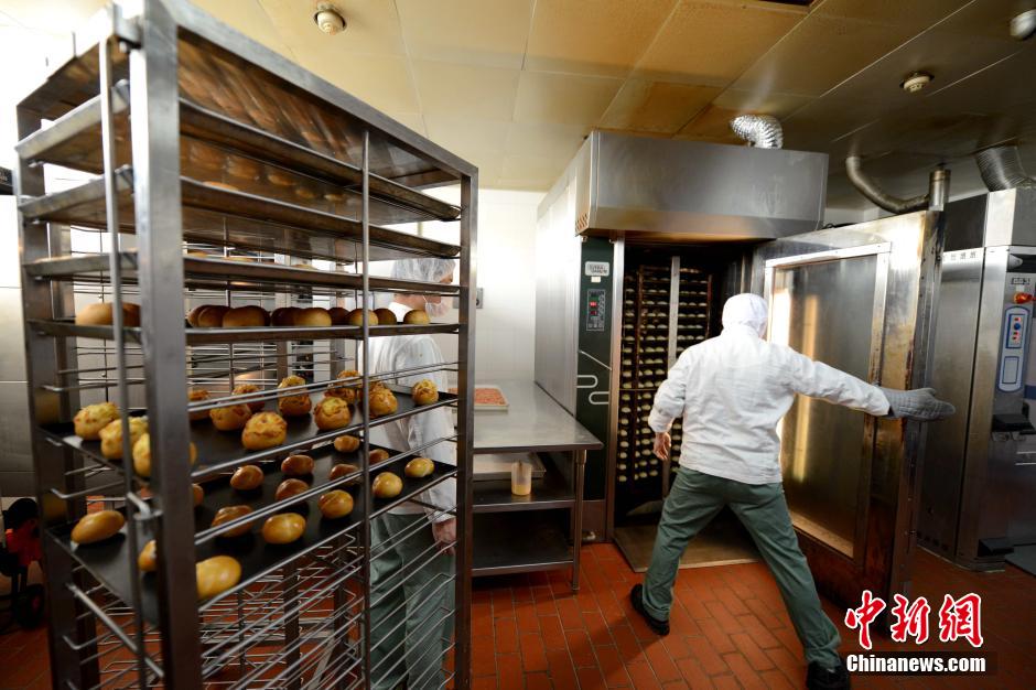 Galeria: Processo de produ??o das refei??es servidas a bordo dos avi?es