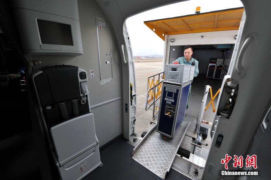 Galeria: Processo de produ??o das refei??es servidas a bordo dos avi?es