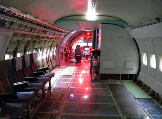 Americano requalifica avi?o inutilizado tornando-o numa habita??o completa