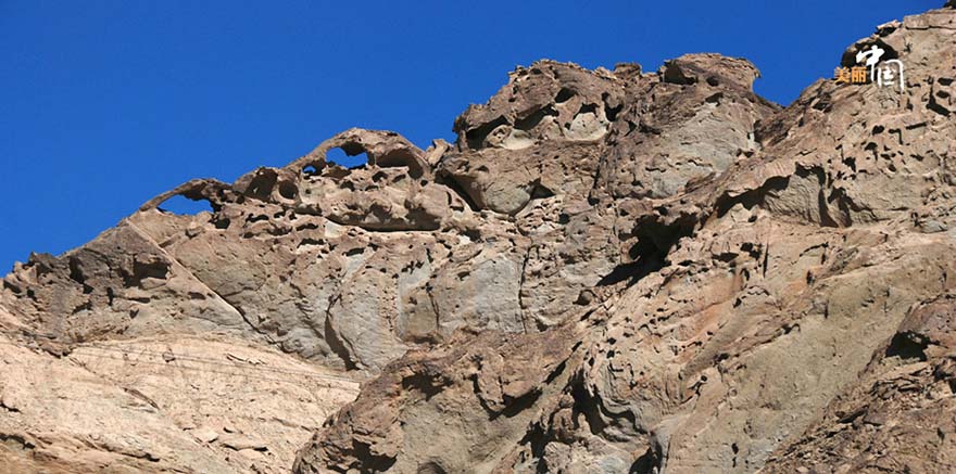 Paisagem maravilhosa de Kuche na Rota da Seda