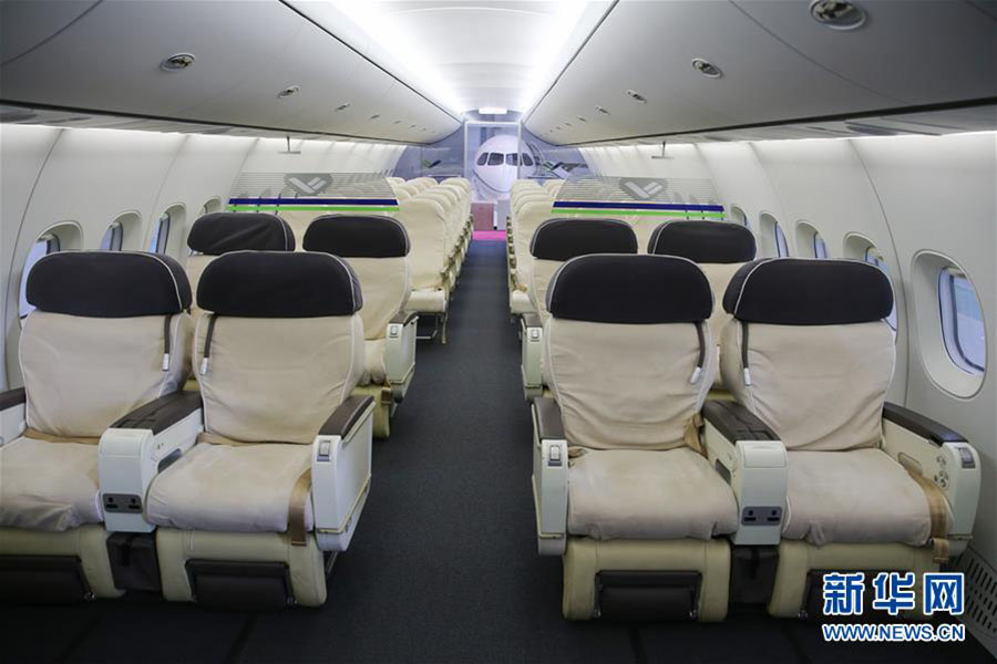 Avi?o de passageiros de fabrica??o chinesa fará voo inaugural em 2016