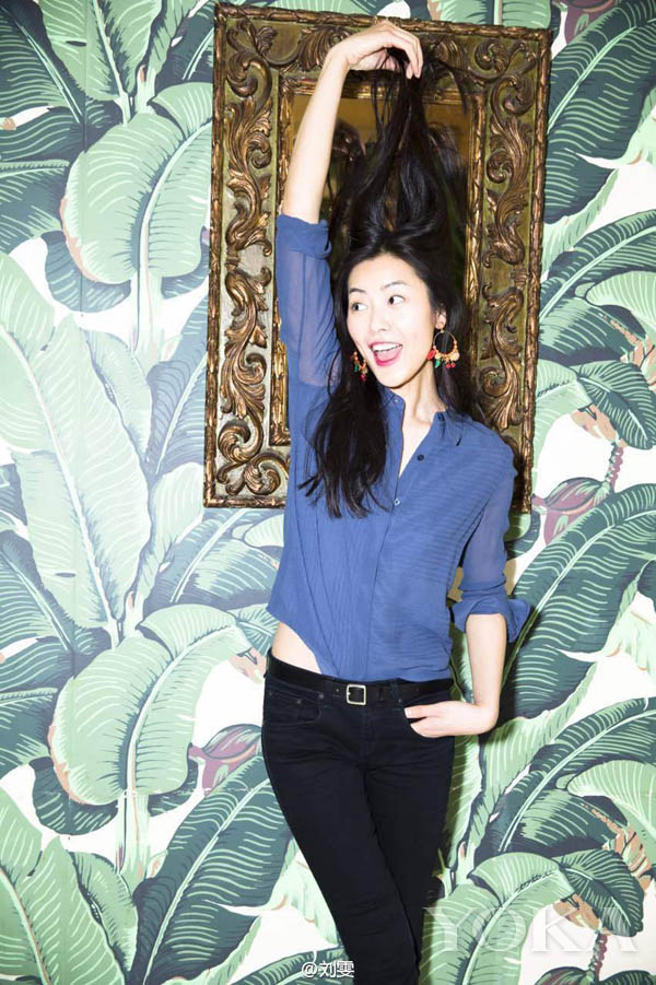 Diferentes looks da modelo Liu Wen