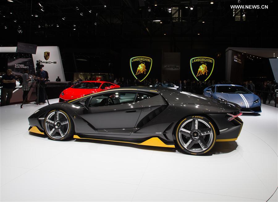 Génova realiza 86o Show Internacional de Automóveis