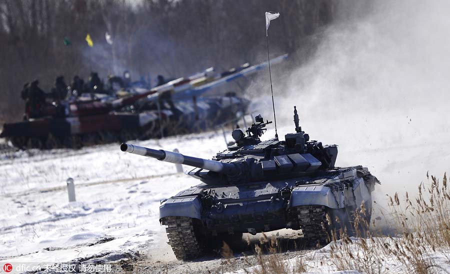 Realiza-se na Rússia a competi??o Tank Biathlon de 2016