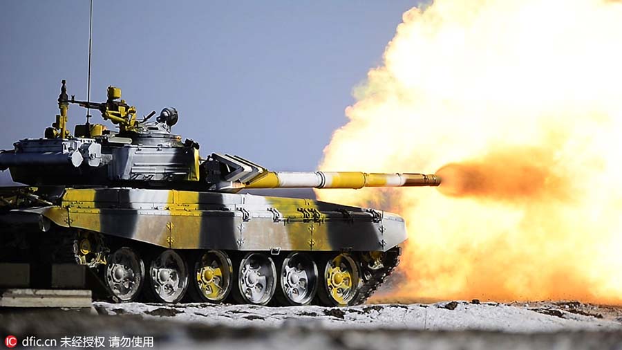 Realiza-se na Rússia a competi??o Tank Biathlon de 2016