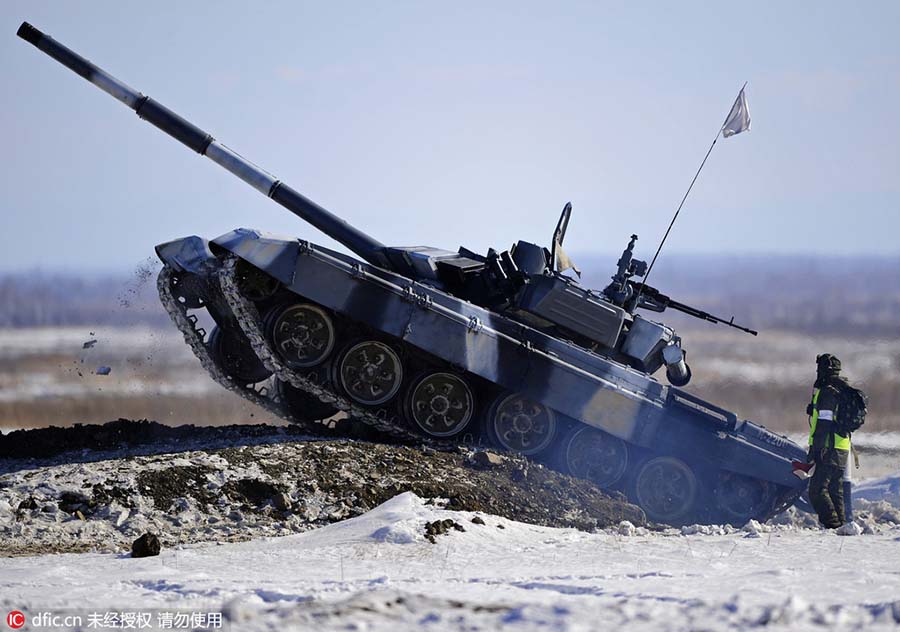 Realiza-se na Rússia a competi??o Tank Biathlon de 2016