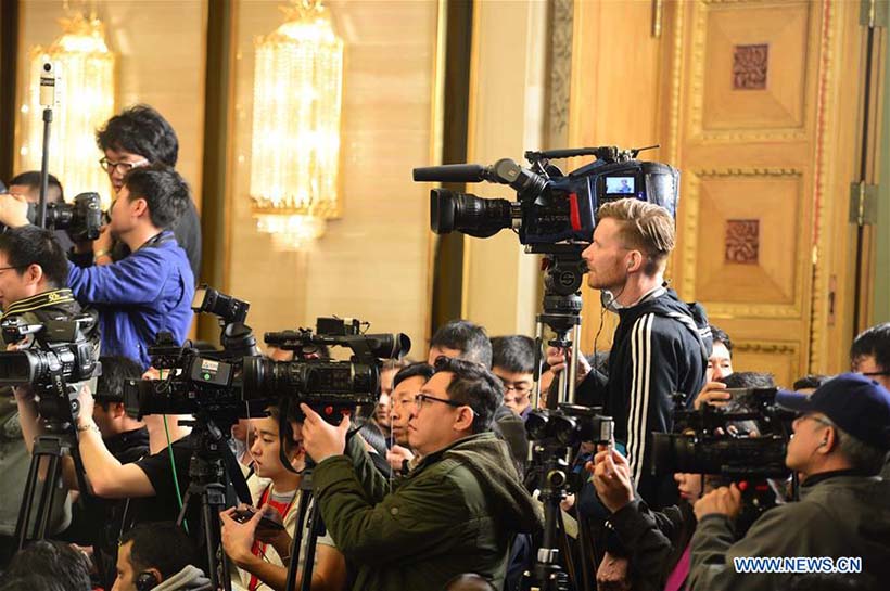 Realizada em Beijing coletiva de imprensa da 4a sess?o da 12a APN