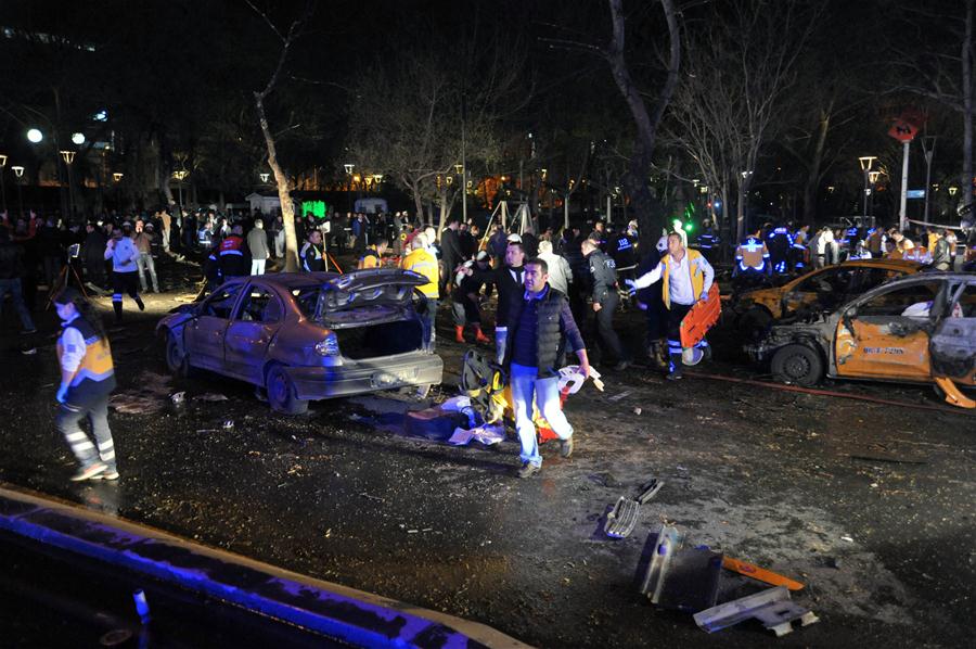 Explos?o provoca pelo menos 34 mortos e 125 feridos em Ancara