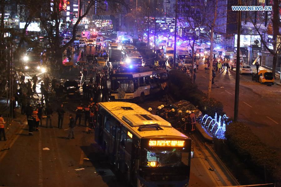 Explos?o provoca pelo menos 34 mortos e 125 feridos em Ancara