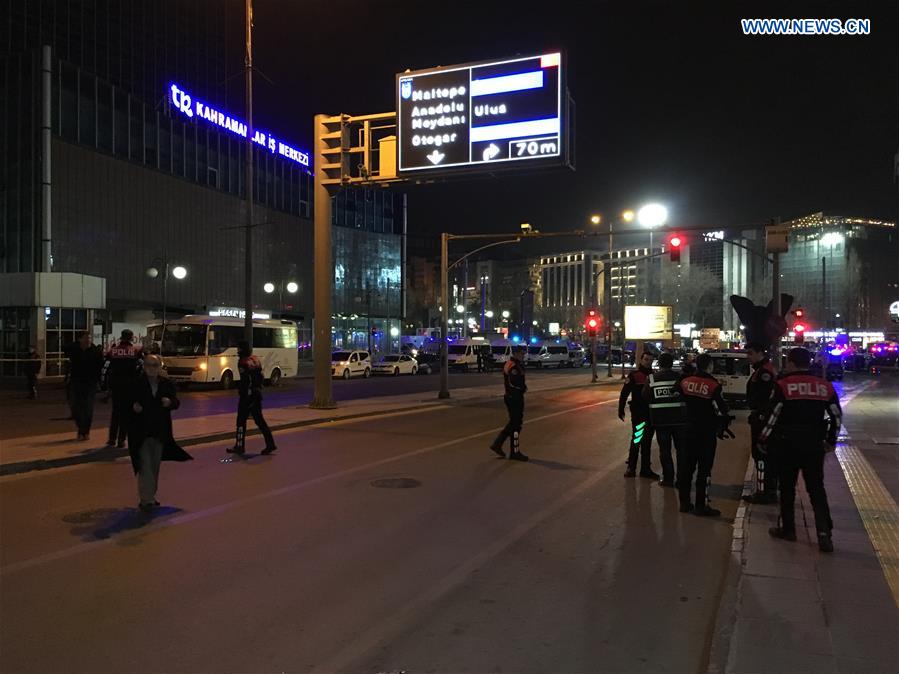 Explos?o provoca pelo menos 34 mortos e 125 feridos em Ancara