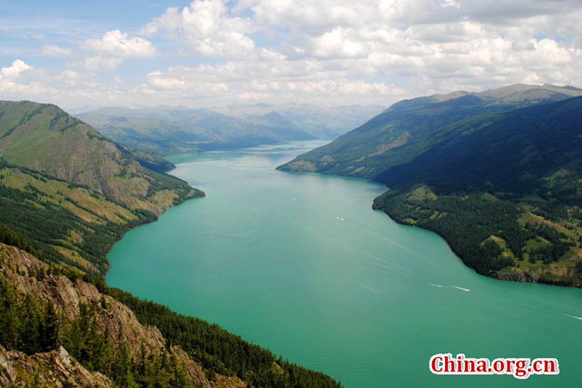 Paisagem do Lago Kanas em Xinjiang