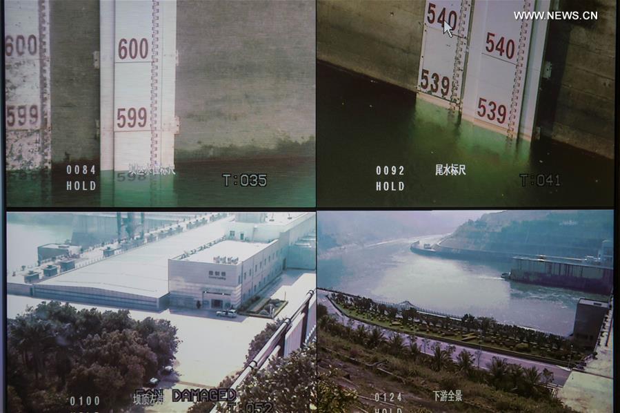 China lan?a abastecimento de água de emergência para países afetados pela seca do rio Mekong