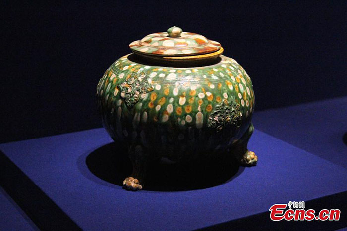 Ceramica rara da Dinastia Tang é exibida no noroeste da China