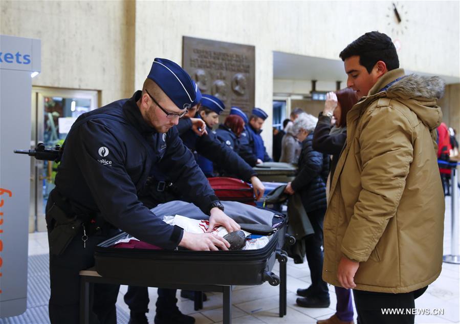 Bélgica refor?a seguran?a depois dos ataques terroristas