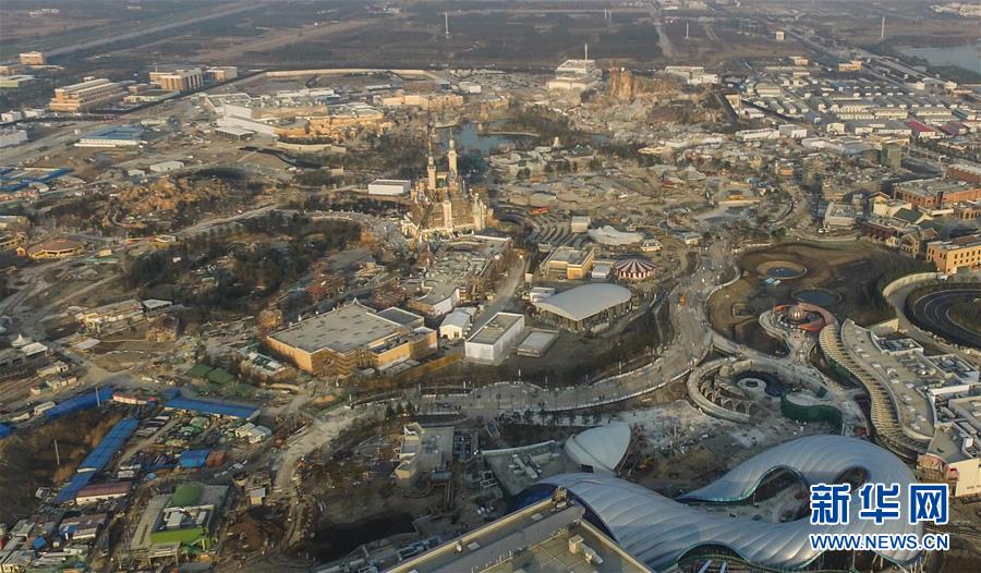 Come?a a venda de bilhetes e reserva de hotéis temáticos da Disneyland de Shanghai