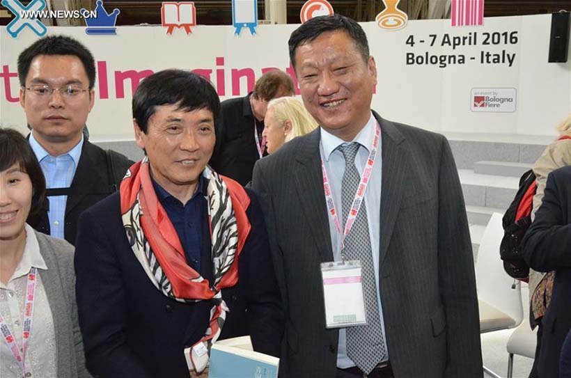 Escritor chinês Cao Wenxuan ganha Prêmio Hans Christian Andersen