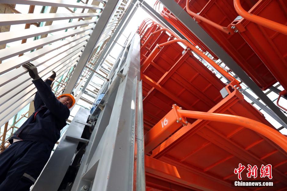 Beijing constroi auto-silo para fazer frente à escassez de locais de estacionamento