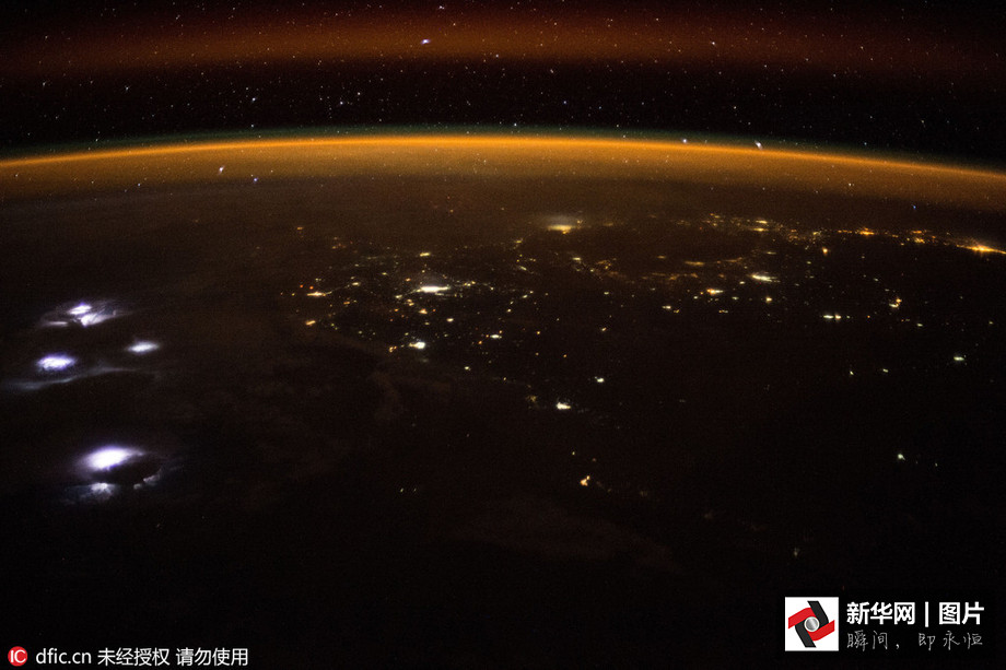 NASA publica galeria de fotos da terra tiradas do espa?o