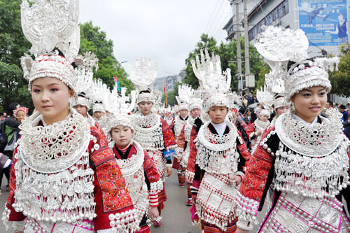 Popula??o da etnia Miao prepara-se para seu Dia dos Namorados