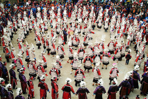 Popula??o da etnia Miao prepara-se para seu Dia dos Namorados