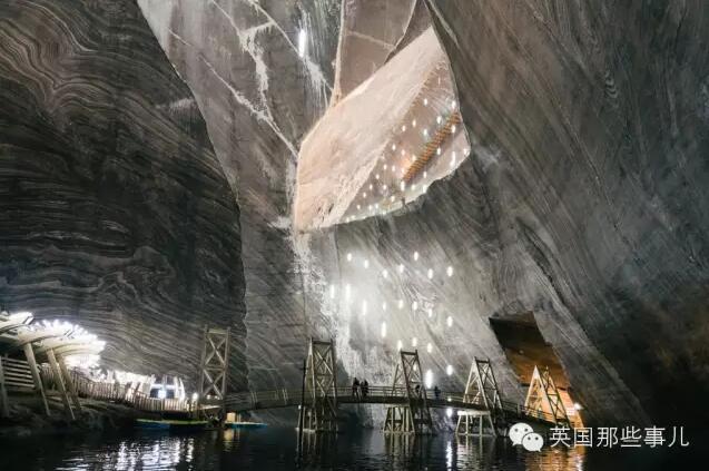 Mina de sal de milhares de anos torna-se parque de divers?es na Roménia