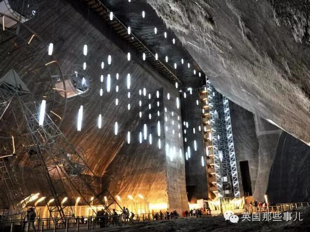 Mina de sal de milhares de anos torna-se parque de divers?es na Roménia