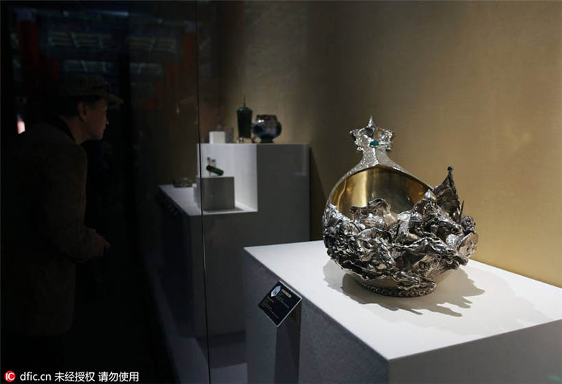 Tesouros de Fabergé s?o exibidos em Beijing